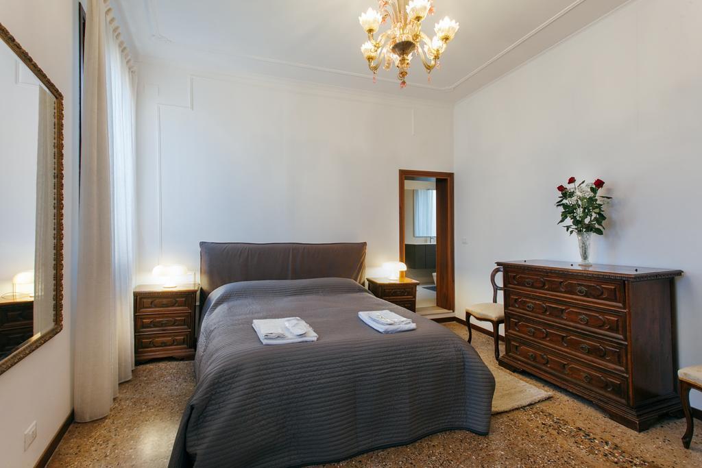 Residenza Dei Dogi Apartment Venice Luaran gambar